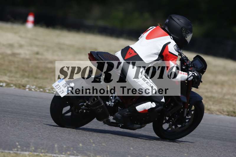 Archiv-2023/28 05.06.2023 Moto Club Anneau du Rhin/blanc-novice/38